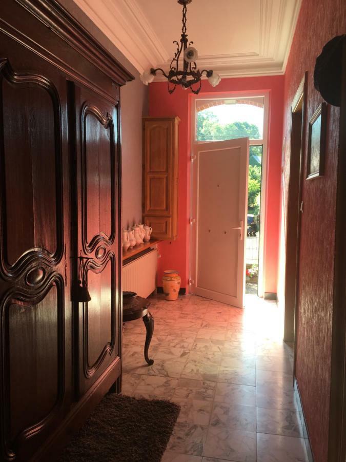 B&B Au Jardin Fleuri Marche-en-Famenne Kültér fotó